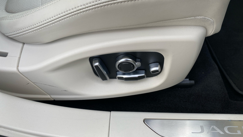 Jaguar I-Pace 294kW EV400 R-Dynamic HSE Black 90kWh 5dr Auto Electric Estate